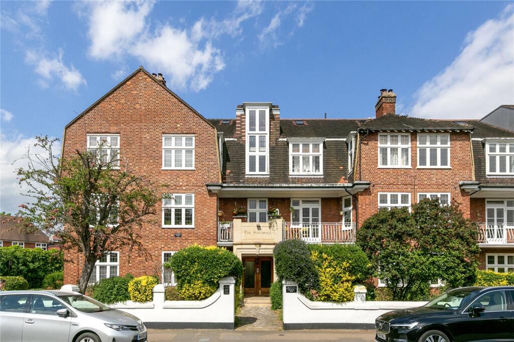 Main image of property: The Gateways, Park Lane, Richmond, TW9