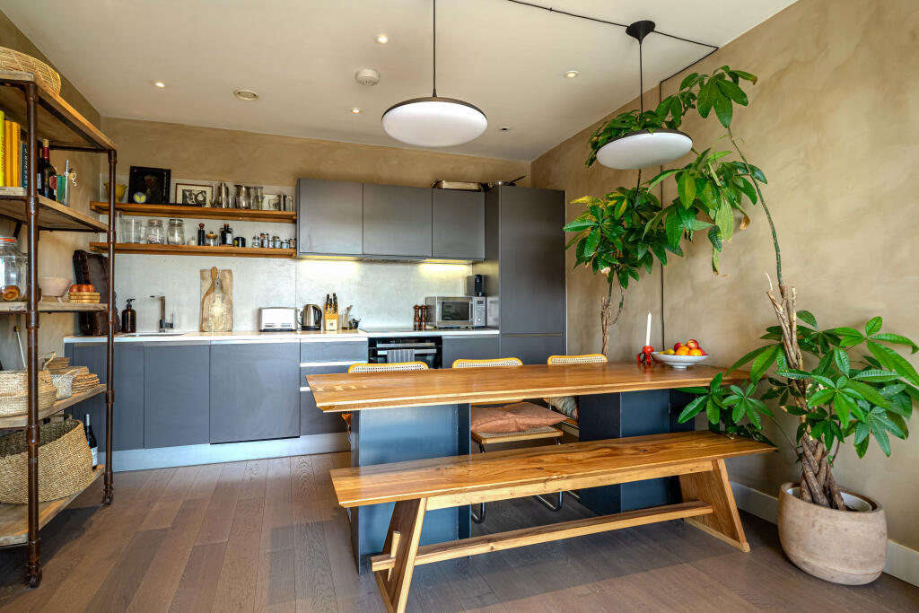 Main image of property: 21 Chamberlayne Road, London, NW10