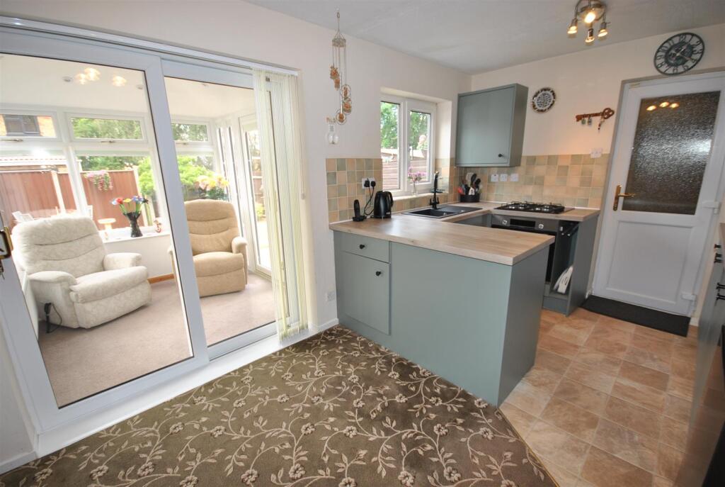 House in Northampton, West Northamptonshire - View 3