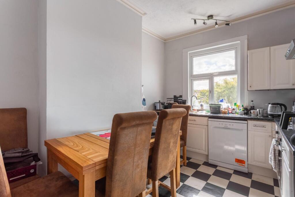 Roundhill Crescent, Brighton photo 4