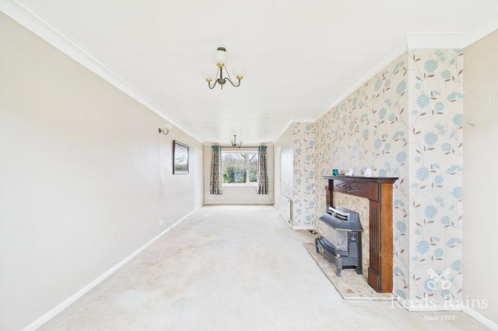 Edinburgh Drive, North Anston, Sheffield, South Yorkshire, S25 photo 3