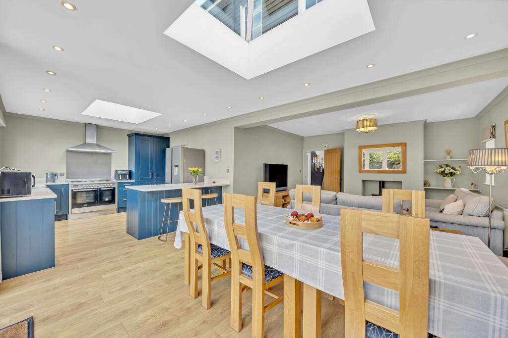 House in Chelmsford, Parsonage Green, Broomfield - View 2