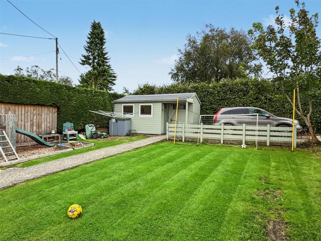 House in Plymouth - View 4