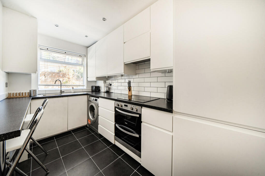 Apartment in London - View 4