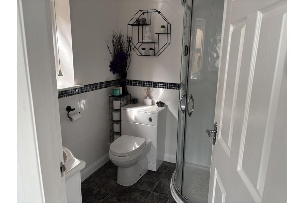 Additional image 15 of Hay Croft, Thackley,