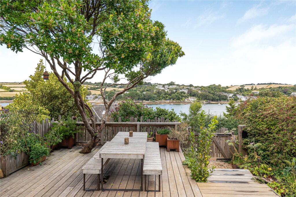 Main image of property: Stratton Terrace, Falmouth, Cornwall