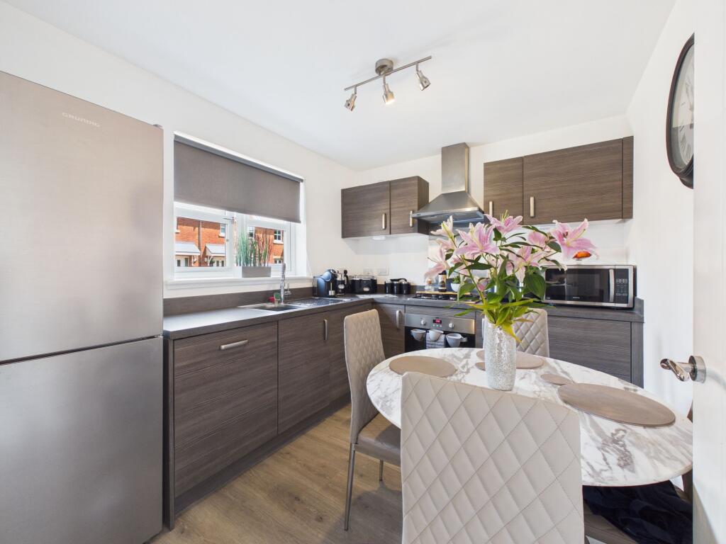 House in Motherwell, North Lanarkshire - View 4