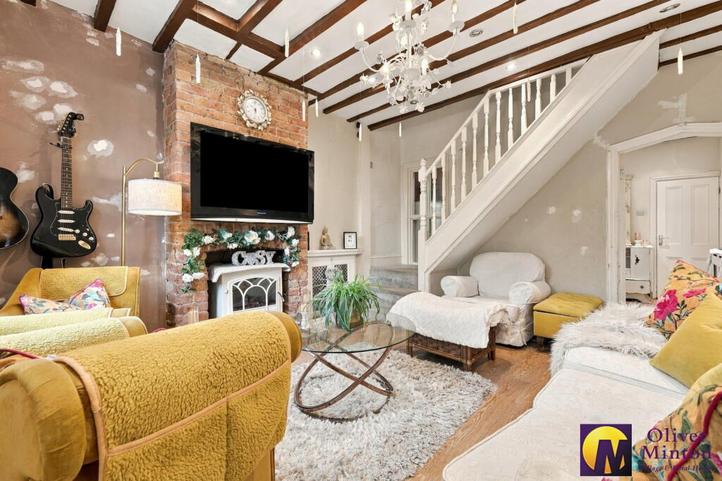 House in Stevenage - More