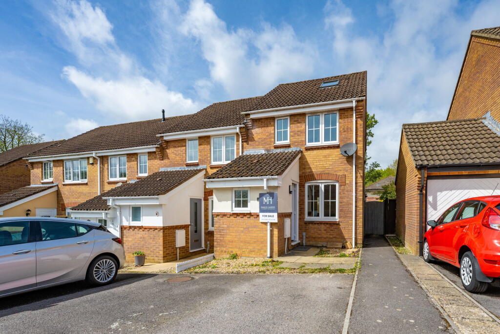 Main image of property: Flint Close, Southampton, Hampshire, SO19