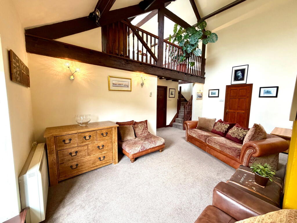 Manchester Road, Thurlstone, Sheffield, S36 9QT - View 2