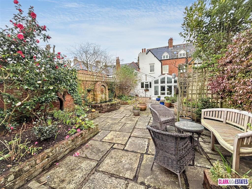 Main image of property: Monmouth Street, Topsham