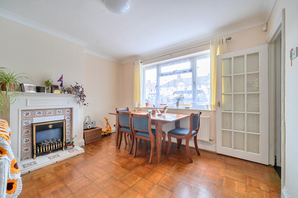 House in London - View 3
