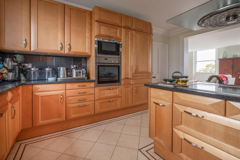 Apartment in London, Petersham - More