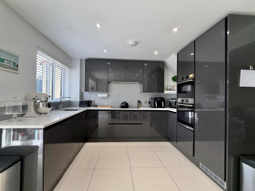 House in Teignbridge, Kingsteignton - View 5