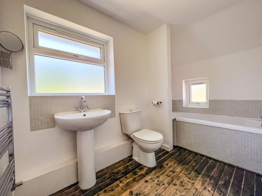 Langham Road, Robertsbridge, TN32 – další
