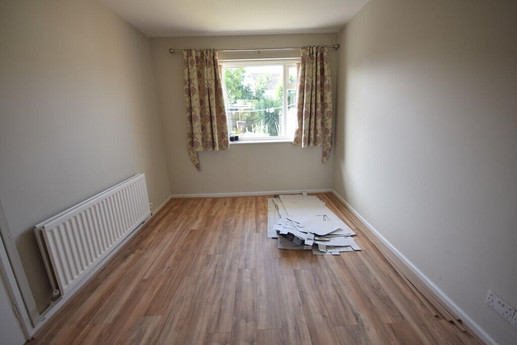 House in Stoke-on-Trent - View 4