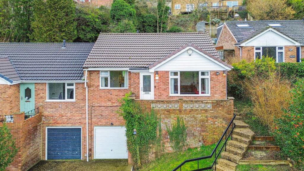 Main image of property: Carisbrooke Avenue, High Wycombe, HP12