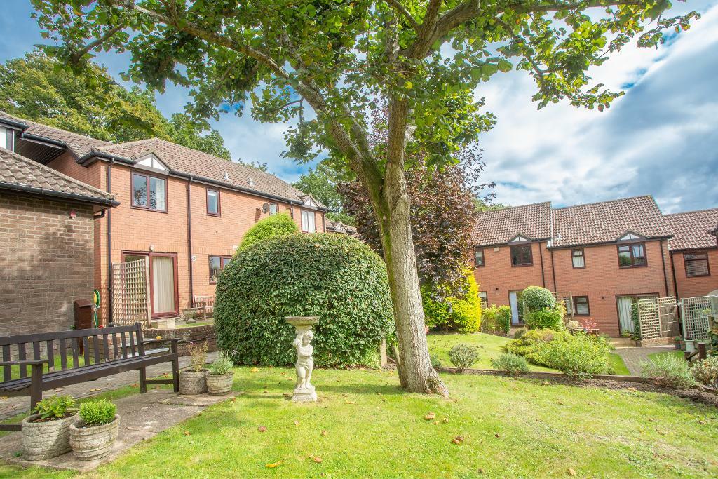 Woodland Mews, Heathfield, East Sussex, TN21 8YY photo 4