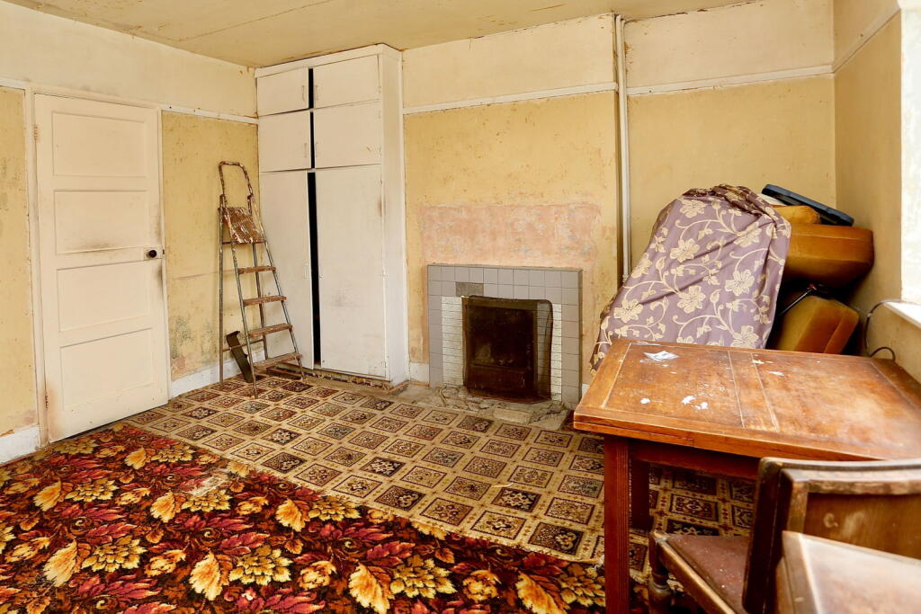 House in Newport - View 4
