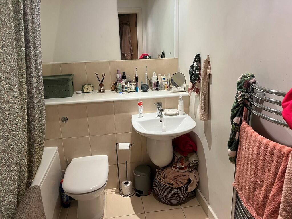 Apartment in Nottingham - View 5