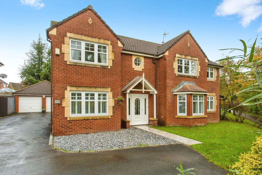 5-bed detached on Meadowland Close, Farington Moss, Leyland, Lancashire, PR26, £475,000