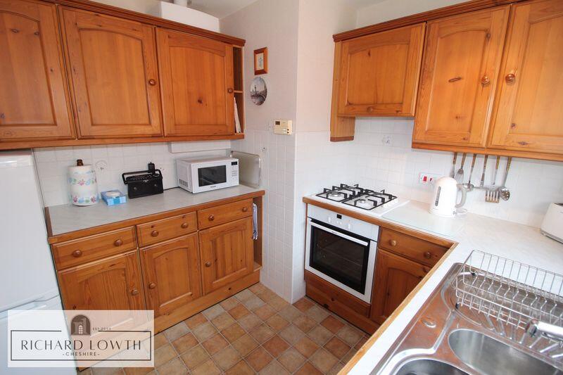 Beech Crescent, Poynton photo 4