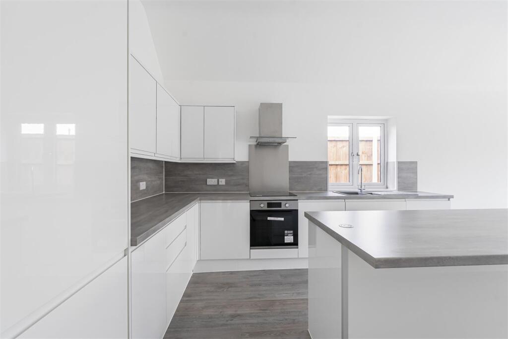 House in Cambridge - View 3