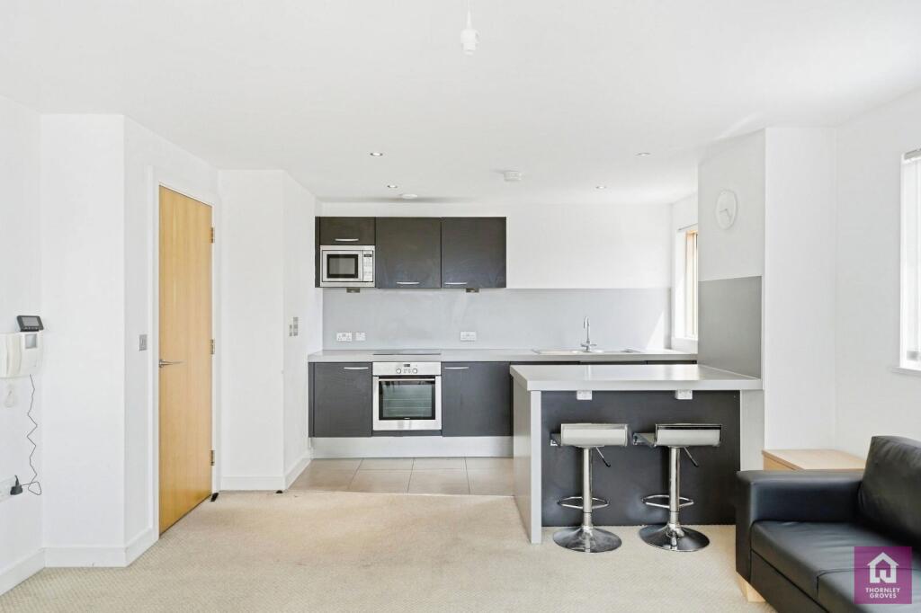 Apartment in Manchester - View 5