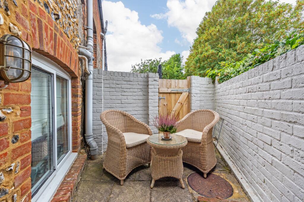 House in Southampton - View 4
