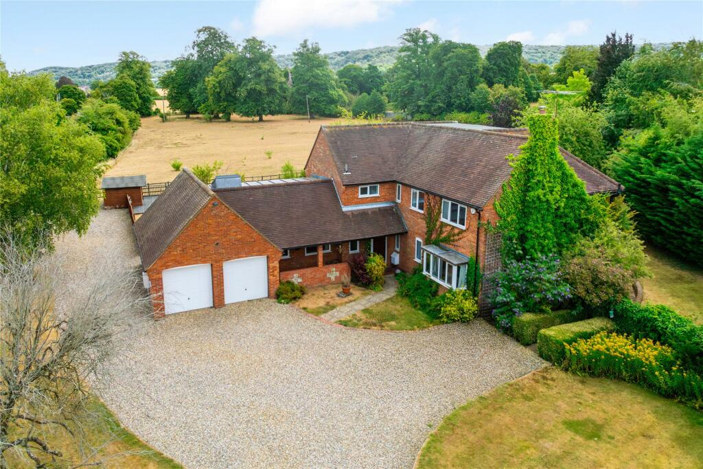 Main image of property: High Street, Kingston Blount, Chinnor, Oxfordshire, OX39
