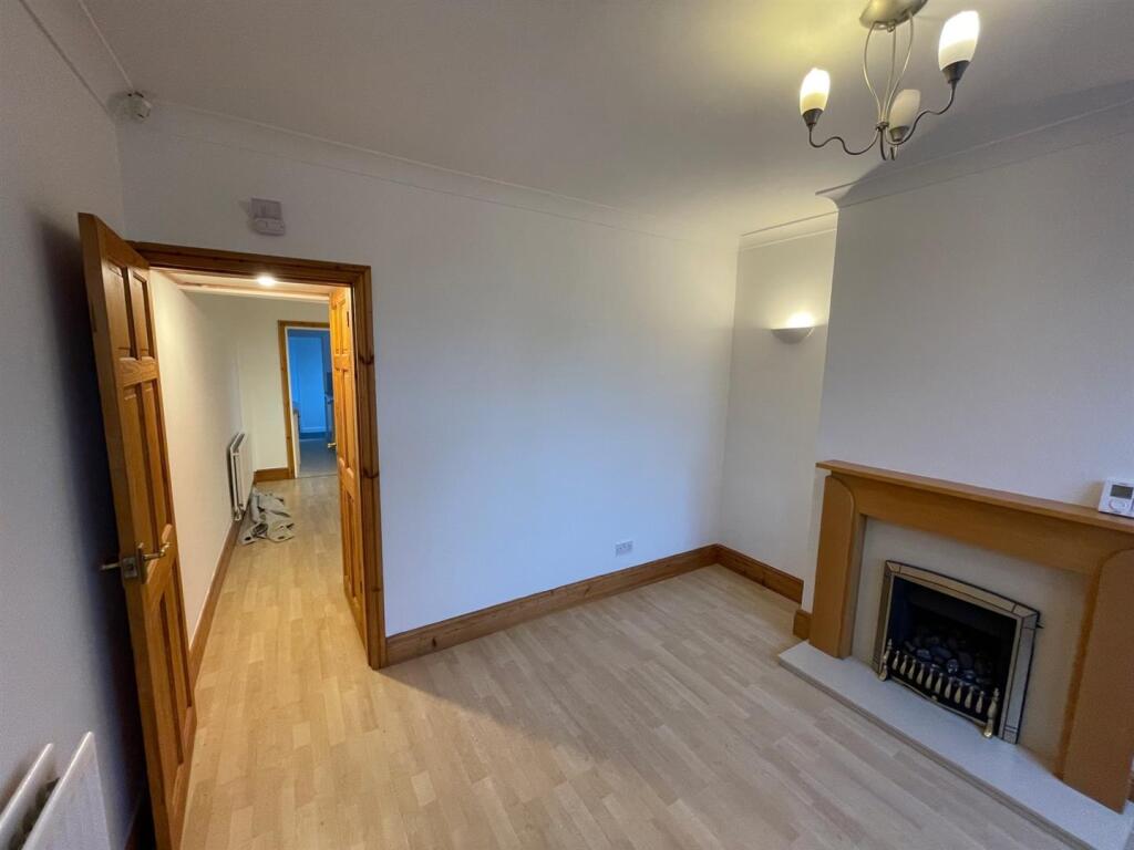 House in Ashfield, Sutton in Ashfield, Huthwaite - View 4