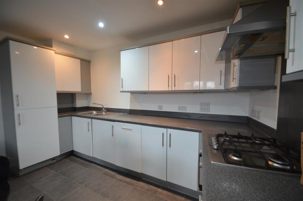 Apartment in London - View 4