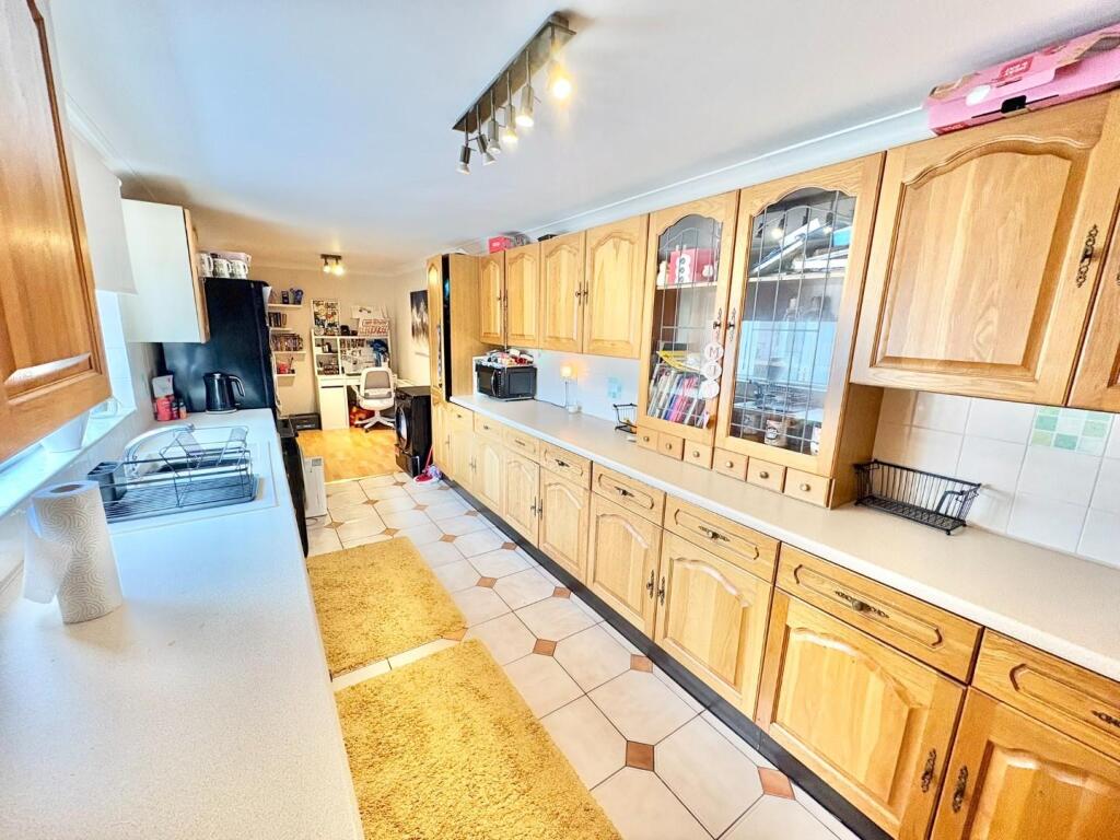 House in Spennymoor, Middlestone Moor - More