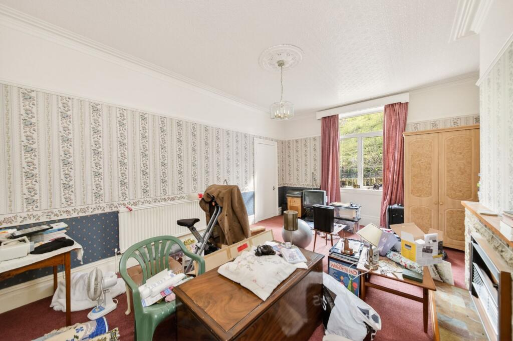 86 Dunford Road, Holmfirth, HD9 photo 4