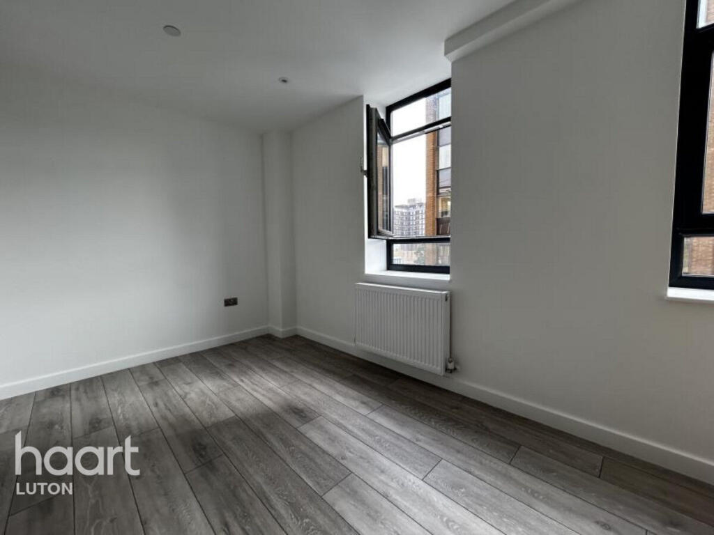 Main image of property: Alma Street, Luton