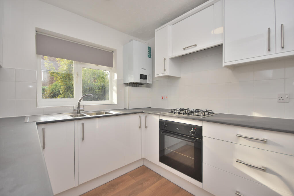 Apartment in East Hertfordshire, Thorley Park, Bishop's Stortford - View 5