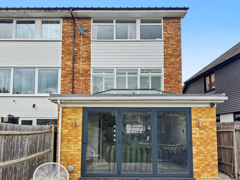 House in Bromley - View 3