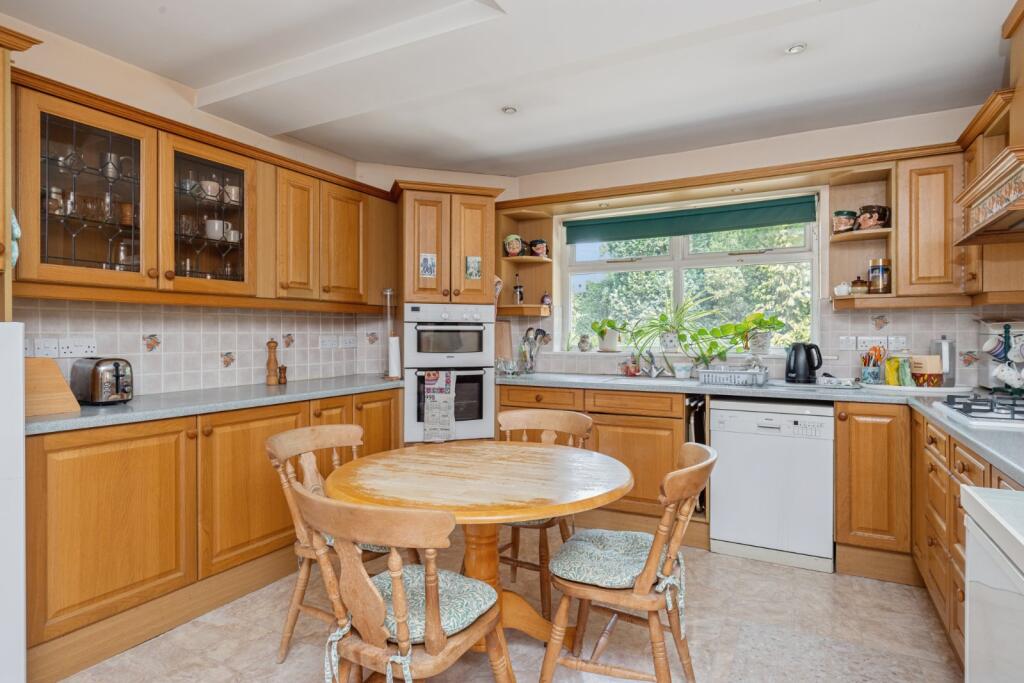 House in Guildford - View 5