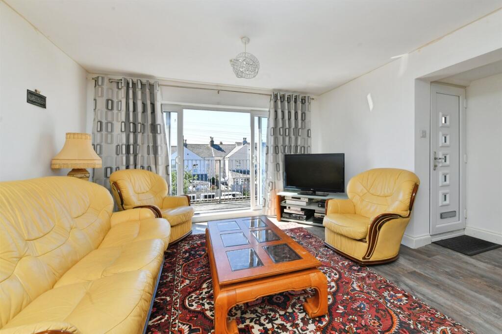 House in Saltash, Cornwall - More