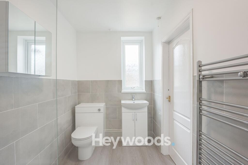 House in Stoke-on-Trent - View 3