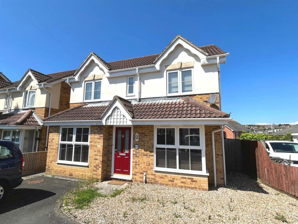5-bed detached on Clarence Road, East Cowes, £349,950