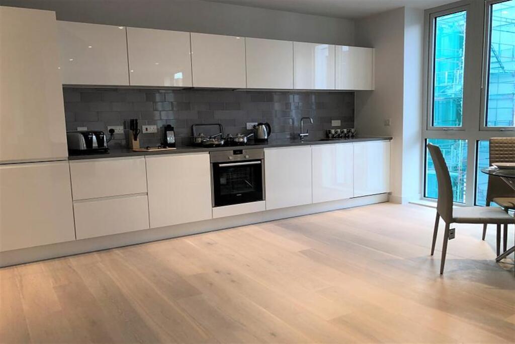Apartment in London - View 3