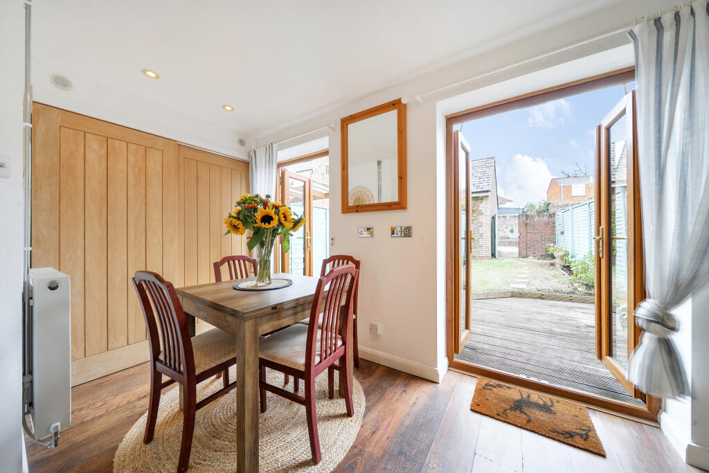 House in Taunton - View 5