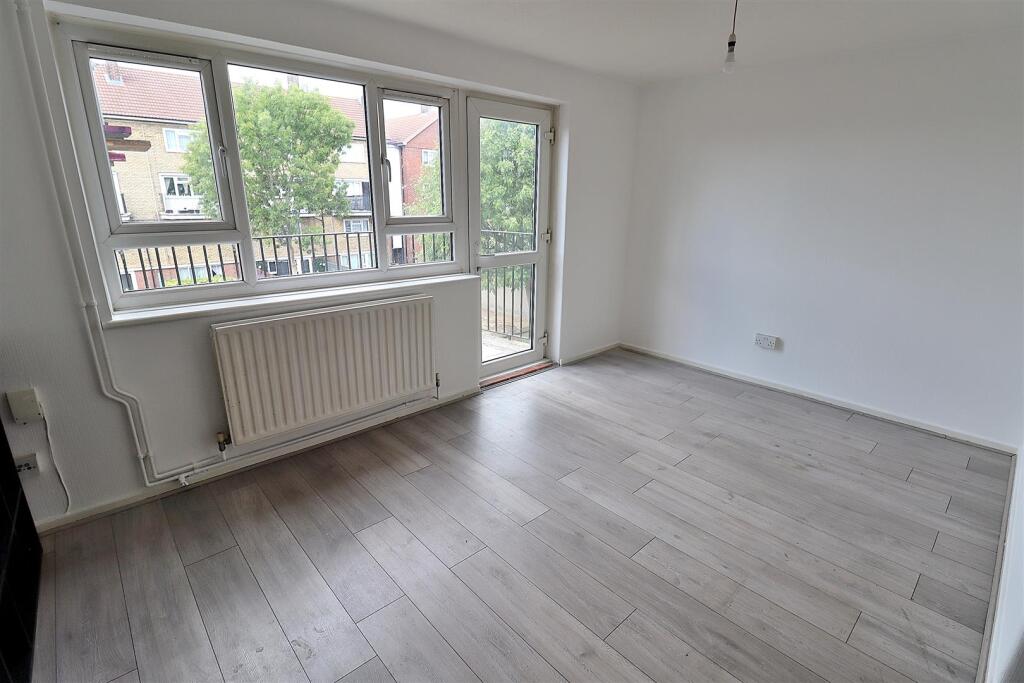 Apartment in London - View 3