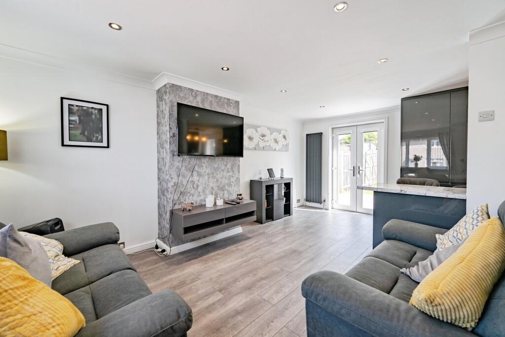 Simpson Drive, Saltcoats, KA21 photo 3