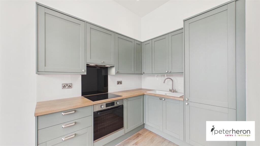 Apartment in Sunderland - More