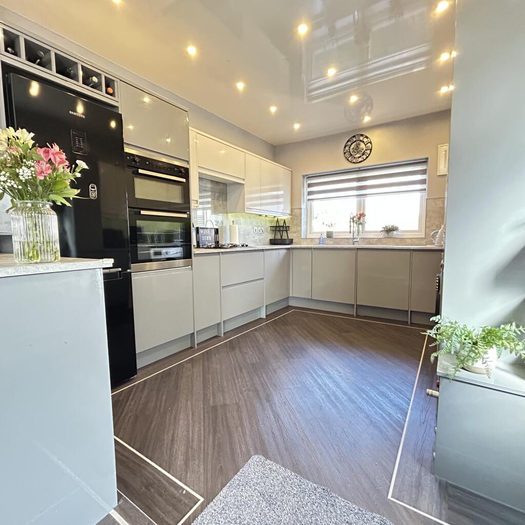 House in Preston - View 5