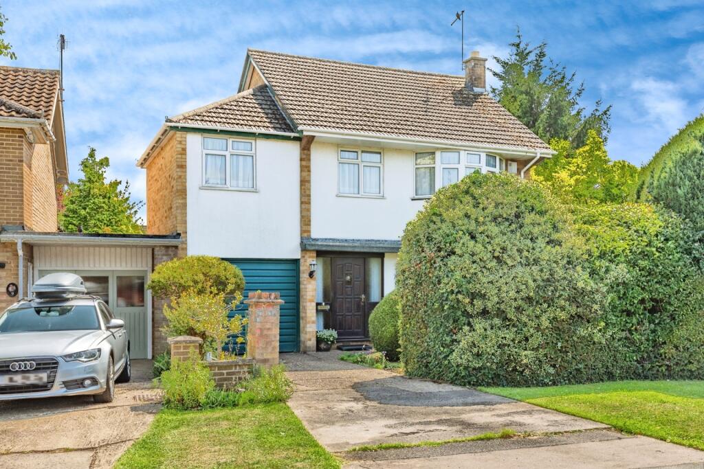 Main image of property: Cotswold Avenue, Northampton, Northamptonshire, NN5