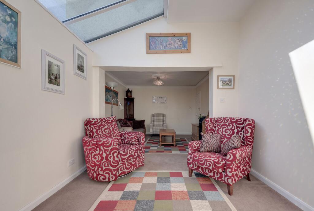 House in Watford - View 4