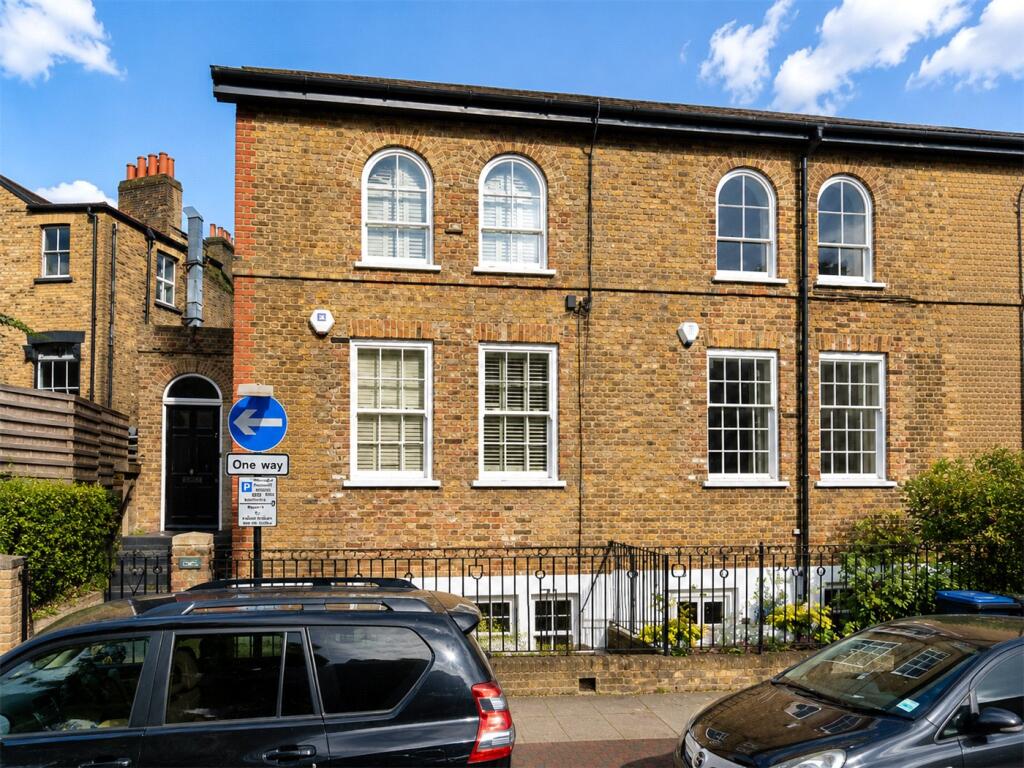 Main image of property: Devonshire Drive, London, SE10